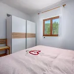 아파트 Serene Summer Oasis - Pool, Jacuzzi, Sauna, Sea View - Lara