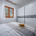 아파트 Serene Summer Oasis - Pool, Jacuzzi, Sauna, Sea View - Lara *