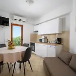 아파트 Serene Summer Oasis - Pool, Jacuzzi, Sauna, Sea View - Lara Drenje (Istria)