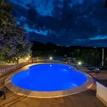 아파트 Serene Summer Oasis - Pool, Jacuzzi, Sauna, Sea View - Lara *