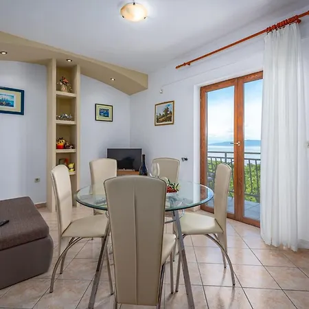 Apartment Serene Summer Oasis - Pool, Jacuzzi, Sauna, Sea View - Lara *
