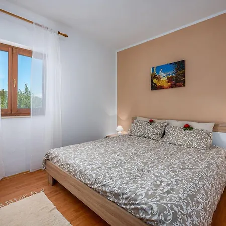 Apartment Serene Summer Oasis - Pool, Jacuzzi, Sauna, Sea View - Lara *