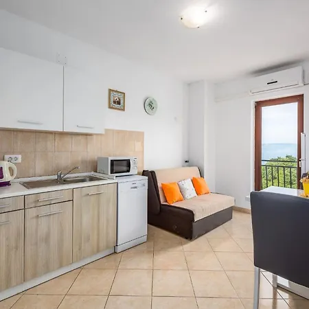 Serene Summer Oasis - Pool, Jacuzzi, Sauna, Sea View - Lara Apartment