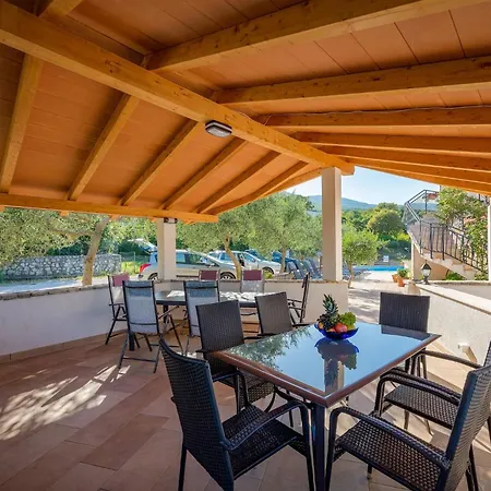 Serene Summer Oasis - Pool, Jacuzzi, Sauna, Sea View - Lara Apartment Drenje (Istria)
