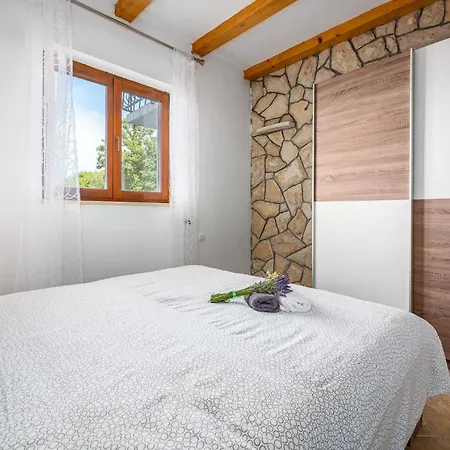 Apartment Serene Summer Oasis - Pool, Jacuzzi, Sauna, Sea View - Lara *
