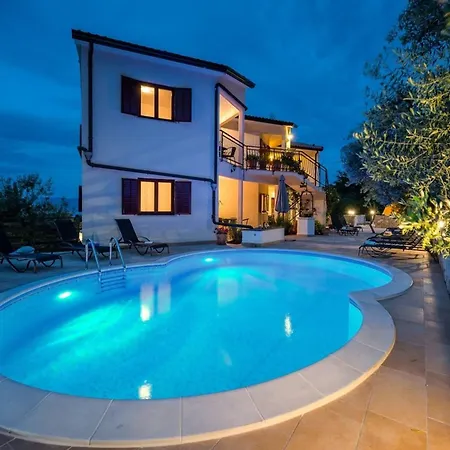 Serene Summer Oasis - Pool, Jacuzzi, Sauna, Sea View - Lara Drenje (Istria)