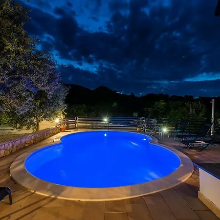 Apartment Serene Summer Oasis - Pool, Jacuzzi, Sauna, Sea View - Lara *